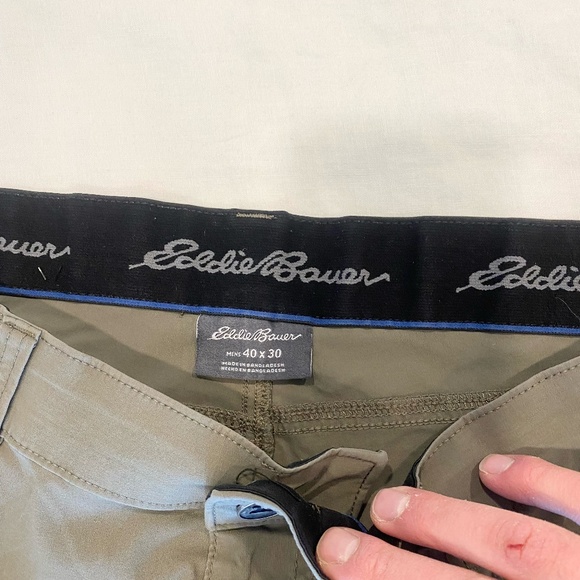 Eddie Bauer Men's Pro Adventure Hiking Stretch Straight Pants - 40x30 - Picture 3 of 9